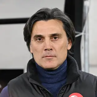 Vincenzo Montella: Si “Pesawat” Italia yang Terbang Tinggi di Era 90-an