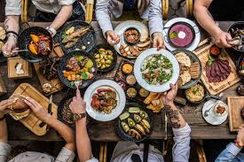 Pola Makan Sehat di Usia Senja Kunci Panjang Umur yang Banyak Dilupakan